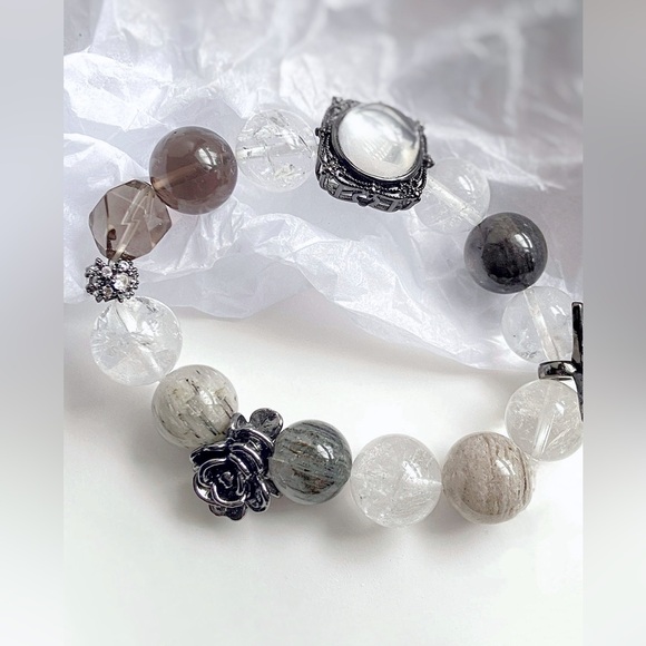 Meet your Posher, Lynn & Laetitia by LLL.Gemstone - Picture 11 of 15